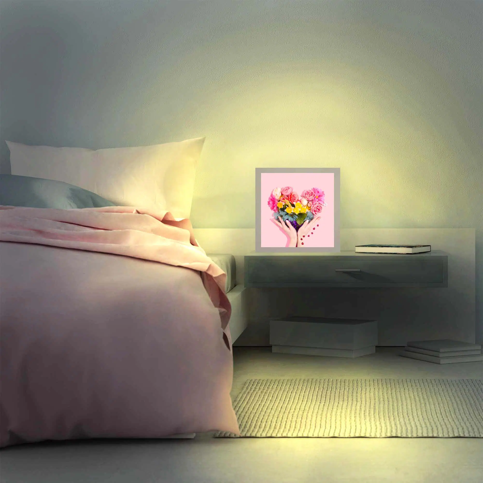 Lampe fuchsia allumée Lampe fuchsia allumée