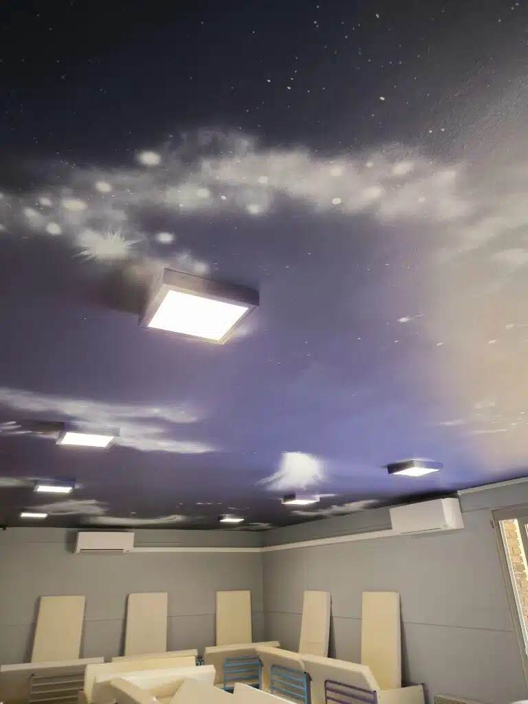 Panneaux LED école allumé